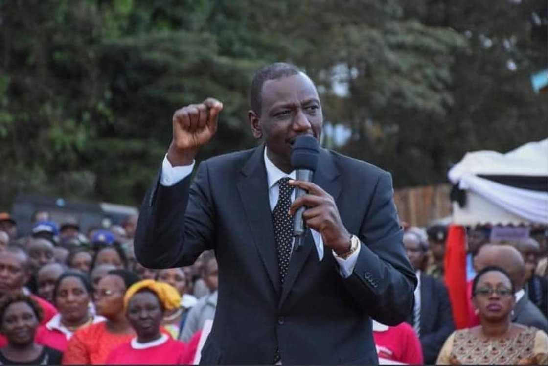 William Ruto addressing the public. William Ruto addressing the public.